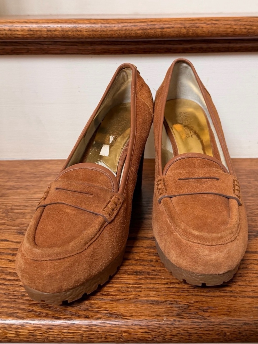 MICHAEL Michael Kors Suede Loafers in Rust